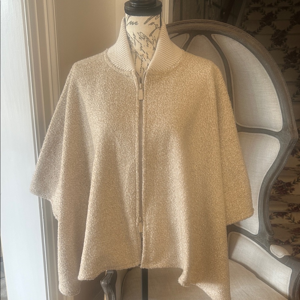 NWT Canada Weather Gear Cream Bouclé Zip-Front Women's Sweater Cape OS